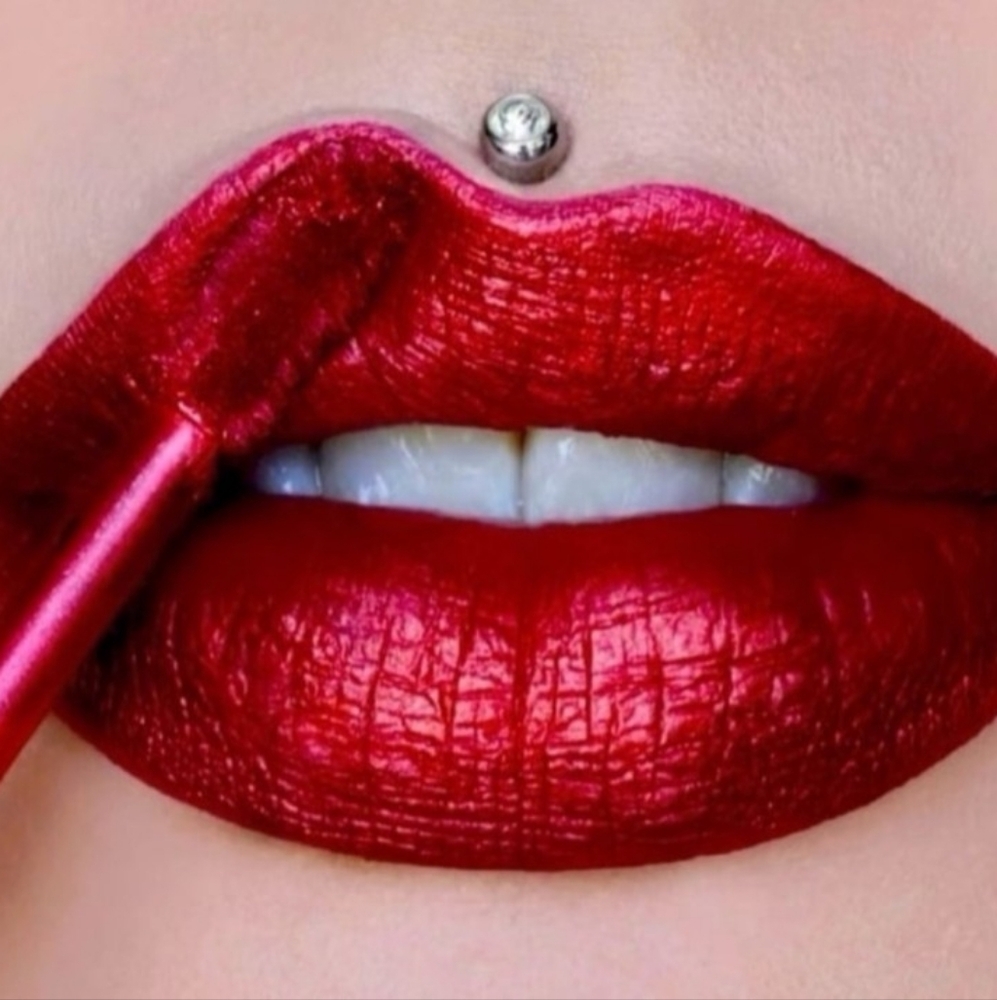 Mystery? Stocking Stuffer Jeffree Star Velour Liquid Lipstick 2019